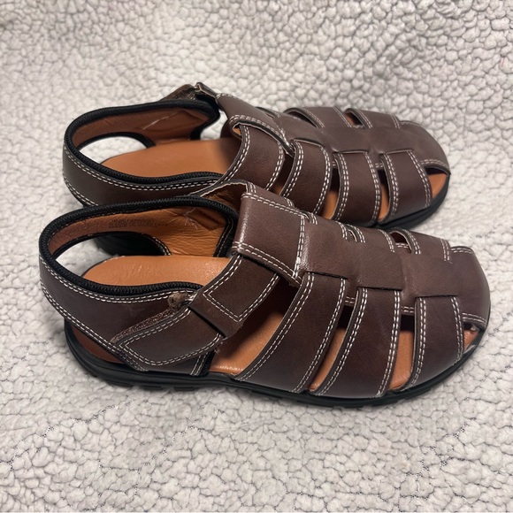 Little Kid Jaxon Fisherman Brown Sandals boys size 1 - Picture 3 of 15